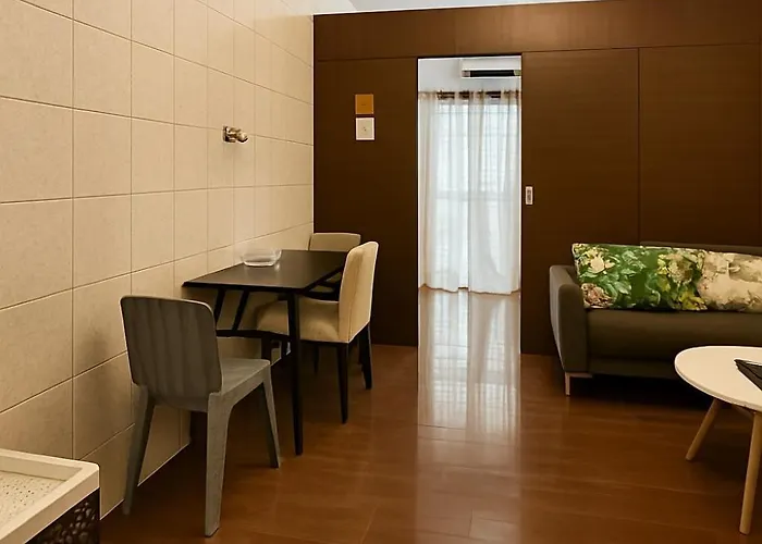 Skyline Serenity At 52f & Cozy Makati Views Apartment *