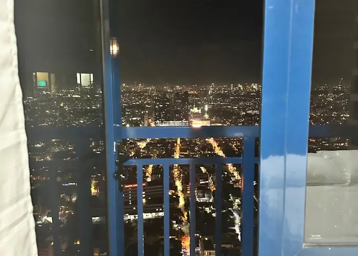 Skyline Serenity At 52f & Cozy Makati Views