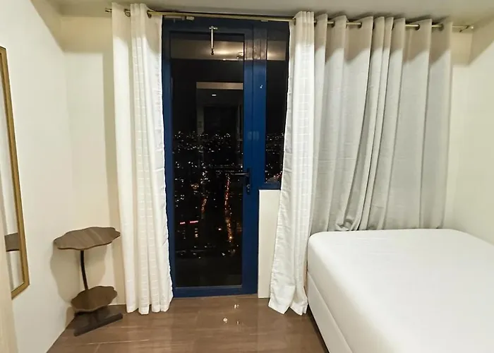 Apartment Skyline Serenity At 52f & Cozy Makati Views Manila