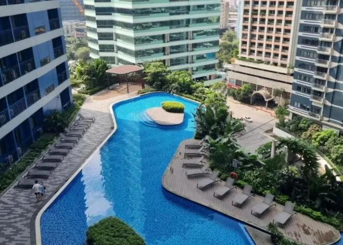 Skyline Serenity At 52f & Cozy Makati Views Manila