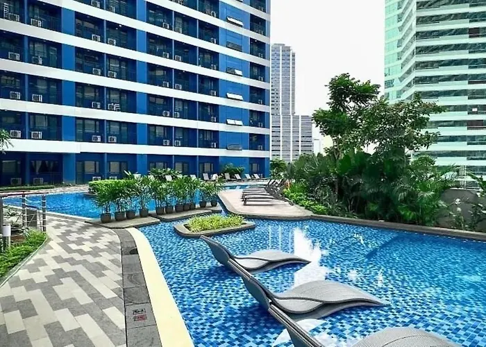 Skyline Serenity At 52f & Cozy Makati Views *